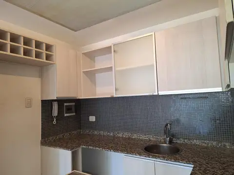 Monoambiente ampl.Balcón.Contrafrente.Piscina.Sum.Próx subte