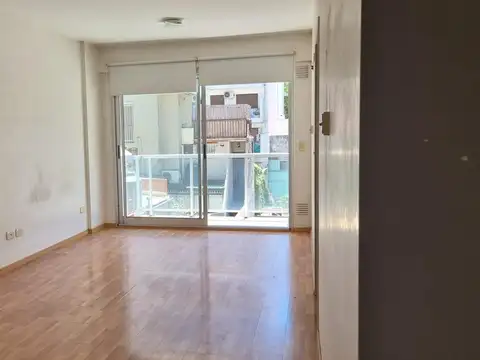 Monoambiente ampl.Balcón.Contrafrente.Piscina.Sum.Próx subte