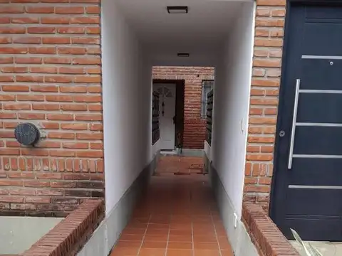 Hipólito Yrigoyen 300