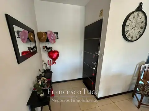 Departamento 4 ambientes con 2 baños