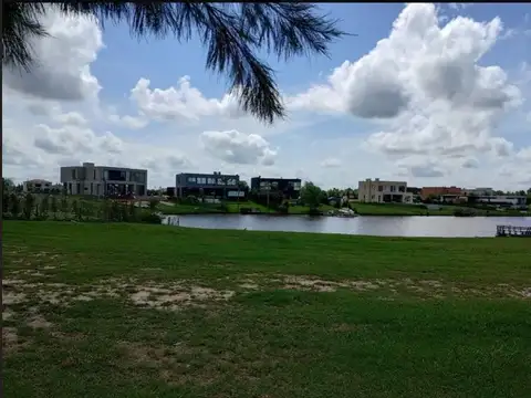 Lote en venta en EL NAUDIR 