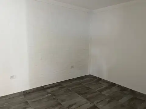 Depto Tipo Casa 2 ambientes con 1 baño