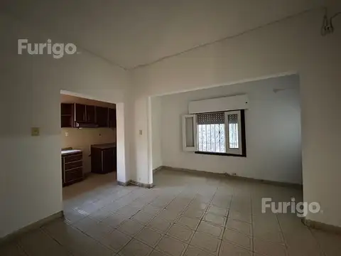 Casa en  Pérez, 3 dormitorios, apta crédito