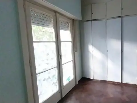 Depto Tipo Casa en Alquiler 75 años