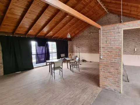 Inmueble apto vivienda o fines comerciales