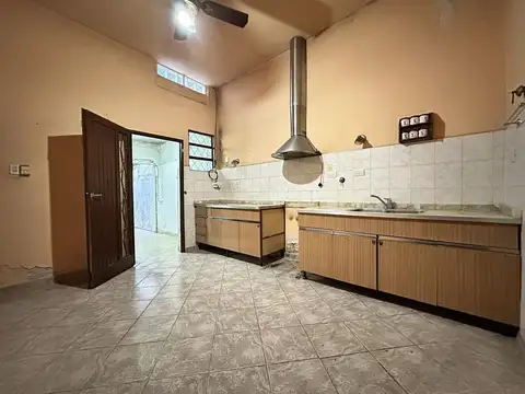 Casa en Venta en Moron, USD 79.900