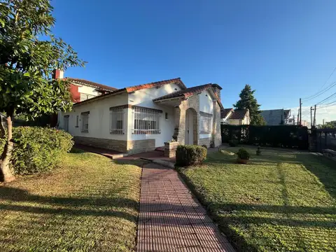 Casa en Venta en Tristan Suarez, USD 290.000