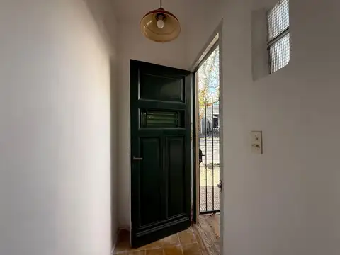 Depto Tipo Casa 2 ambientes con 1 baño