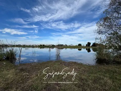 Terreno en Venta de 893,0 m2