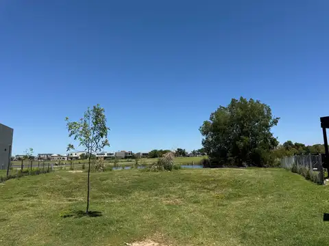 Barrio El Cantón golf 300