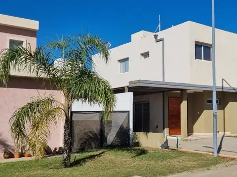 Calle las Toscas 3000