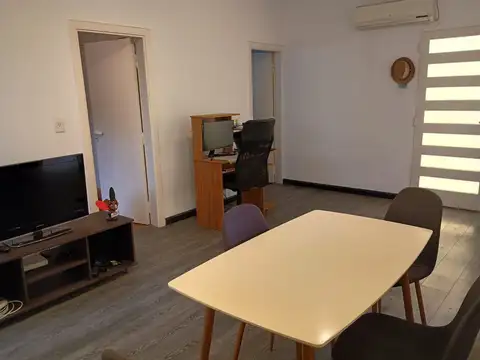 Depto Tipo Casa en Venta 40 años