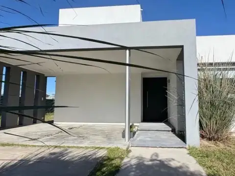 Casa Venta Puertos del Lago Escobar