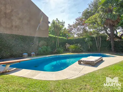 Casa 5 ambientes con 1 baño