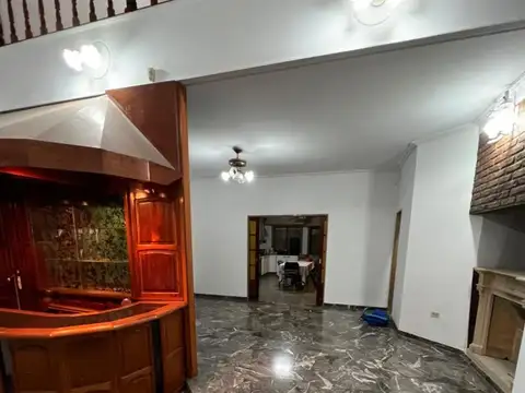 Casa en Venta en Gonzalez Catan, USD 280.000