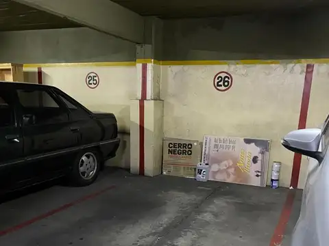 COCHERA SOBRE AVENIDA BELGRANO