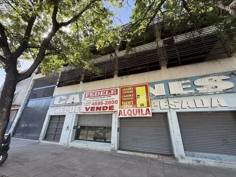 ALQUILER DE  GALPÓN EN MATADEROS 