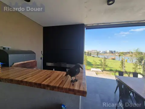Casa en Alquiler en El Cantón, USD 3.200
