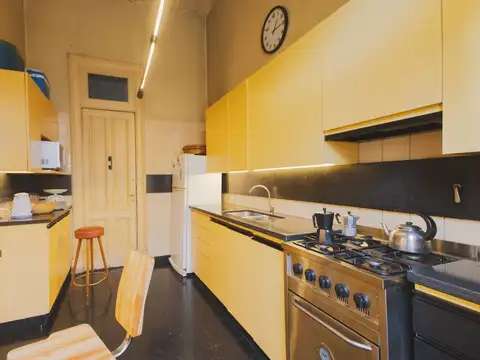 Depto Tipo Casa 6 ambientes con 2 baños