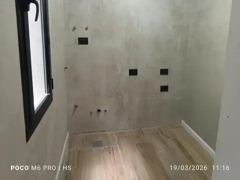 Oficina en Alquiler en Berazategui, $ 800.000