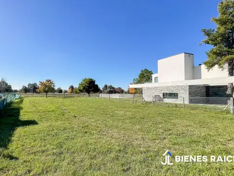 Terreno en Venta 50  mts Fondo