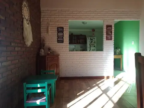 Casa 4 ambientes con 1 baño