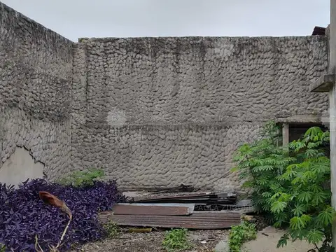 Terreno en Venta en Villa Dominico, USD 120.000