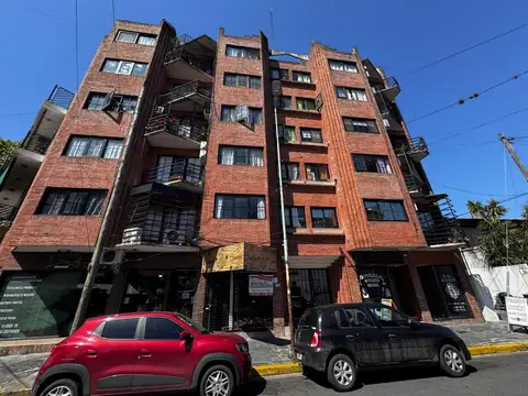 Departamento dos ambientes zona Universidad - Apto profesional