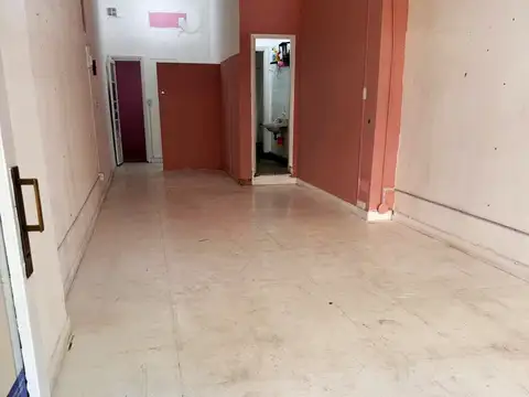 Local en Alquiler Via Púb.