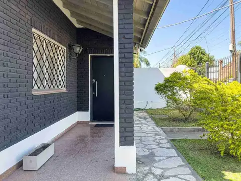 Carlos Pellegrini 900