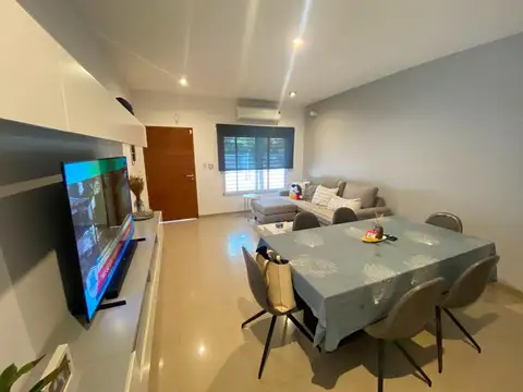 Casa en Venta en Barrio Parque Leloir, USD 198.000