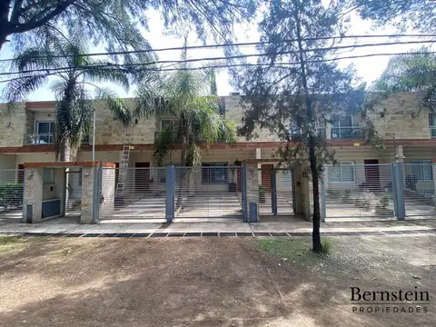 DUPLEX EN VENTA :: PARQUE LELOIR :: IMPECABLA