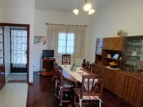 Casa en Zeballos al 3900