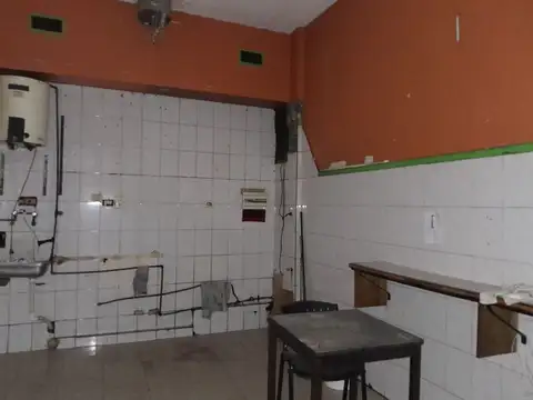 Local en Venta en San Nicolás, USD 18.000