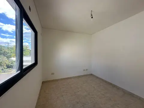 Departamento en Alquiler con 1 cochera