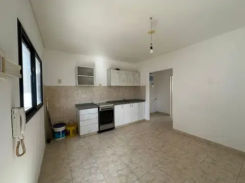 Departamento en Alquiler en Gerli, $ 550.000