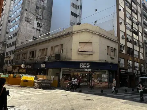 Terreno en esquina de microcentro