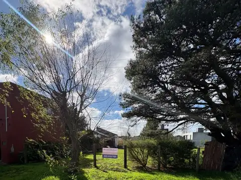 VENTA DE LOTE EN BARRIO LOS ACANTILADOS