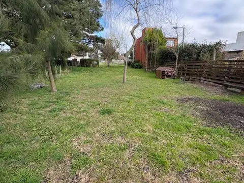 Terreno en venta de 405 m² en zona forestada - Los Acantilados