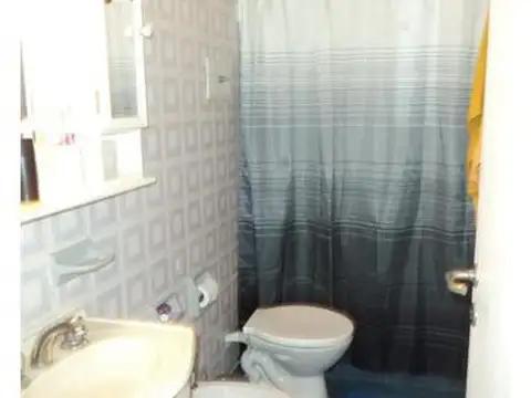 Depto Tipo Casa en Alquiler 50 años