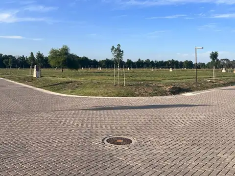Lote en Venta en Los Cardos- Pilar