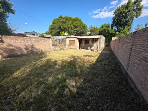 Luna José , Barrio  Parque Avalos  al 100