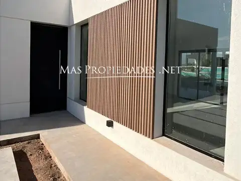 Casa en Venta en Canning, USD 218.999