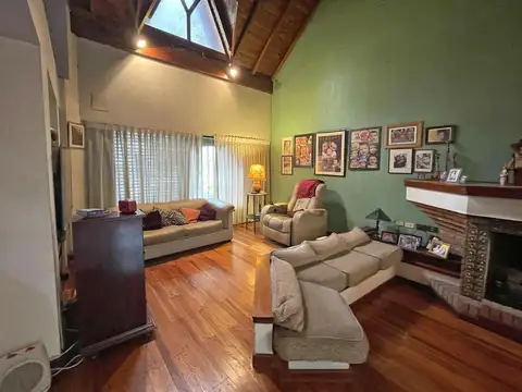 Casa 4 ambientes con 3 baños