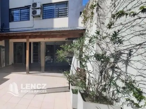 Departamento en Alquiler con 2 cocheras