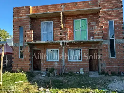 DUPLEX EN VENTA TRES AMBIENTES CERCA DEL MAR 