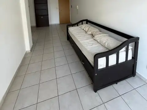 Departamento en Alquiler en Centro, $ 450.000