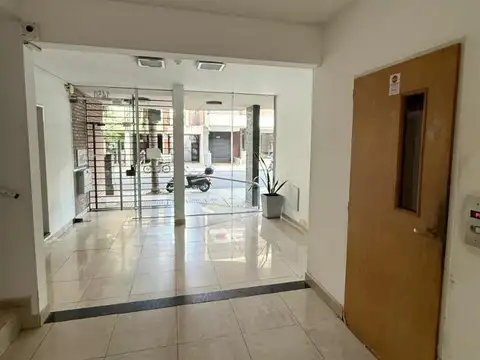 Presidente Roca 1400, Piso 8