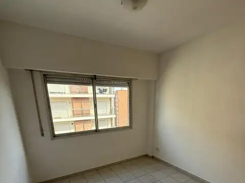 Presidente Roca 1400, Piso 8