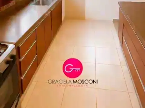 Casa en Alquiler en Zona Sur, USD 1.300